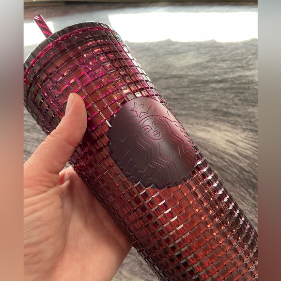 NWT - Starbucks Black Cherry Cross-Checkered Textured 24oz Tumbler w/straw - Picture 4 of 6
